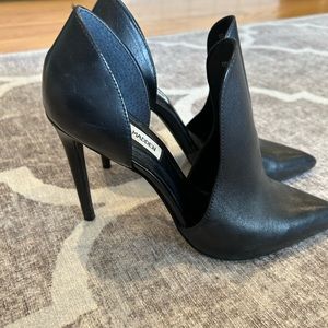 Steve Madden Black Cutout Booties/Pumps
